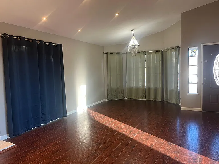 3423 Gradell Pl — Photo 6