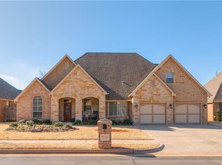 19613 Crest Ridge Dr, Edmond, OK 73012