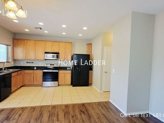 4th image of 8151 W Carol Ave
