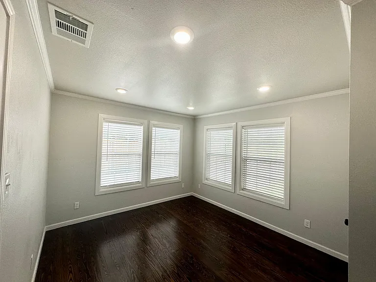 3025 Joyce Dr — Photo 6