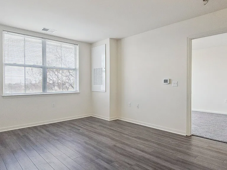 Ednor Apartments I — Photo 18