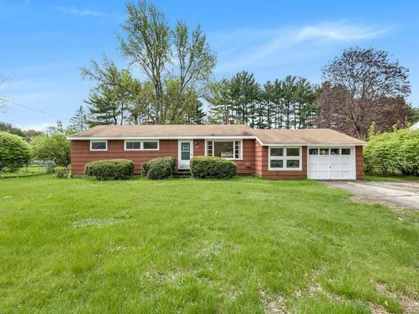 123 Pleasant St, Northborough, MA 01532