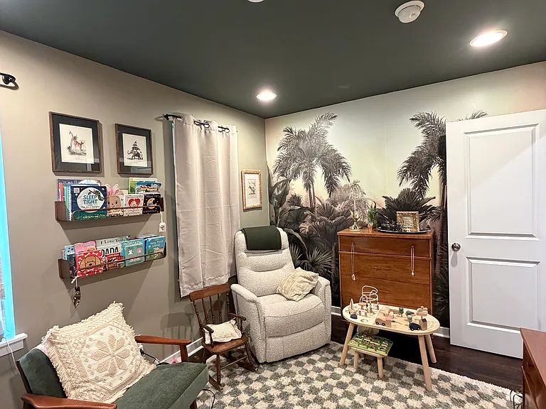 Bedroom 2 (front of house)