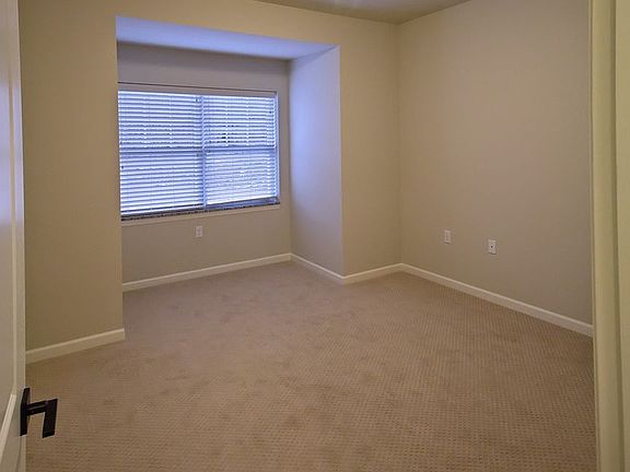 3rd image of 548 Campbell Ave #206