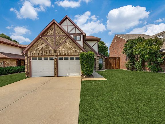 2nd image of 3813 Beaumont Ln
