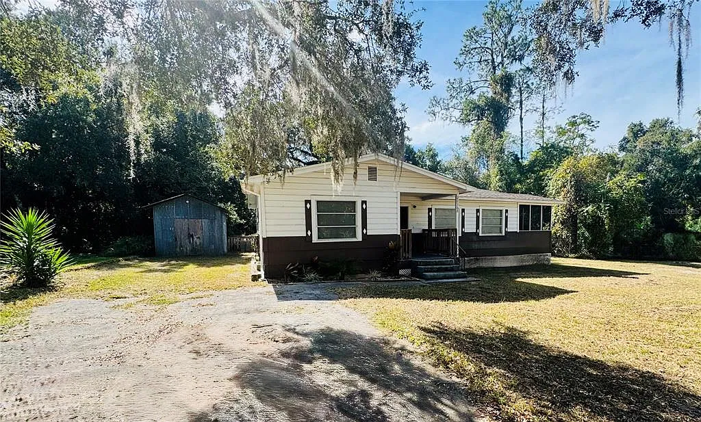 3 bed, 1.0 bath, 1014 sqft, $1,500 — Photo 1