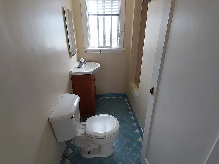 902 3rd St #21/22 — Photo 6