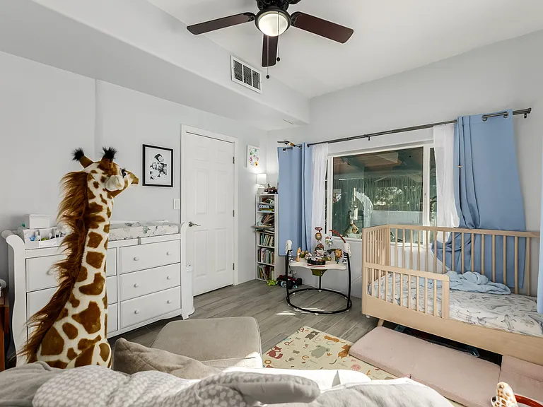 2321 E 6th St #1 — Photo 14