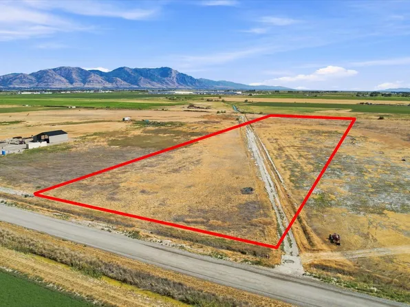 5899 W 4000 N, Corinne, UT 84307