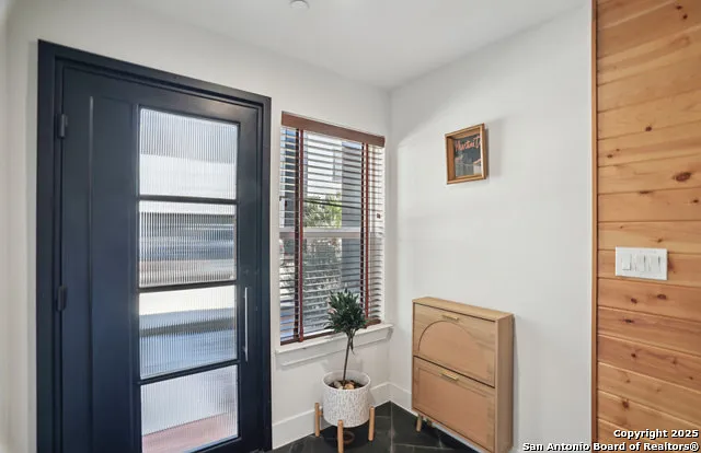 310 Clay St #11 — Photo 4
