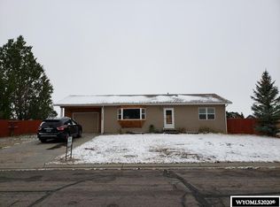 1103 W Saratoga St, Saratoga, WY 82331