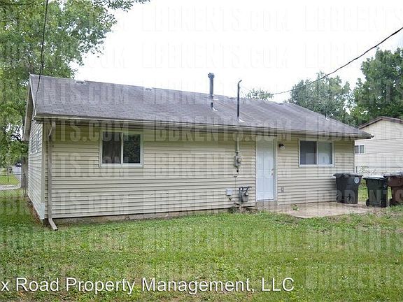 3rd image of 4855 Live Oak Dr