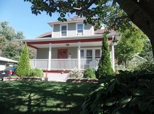19 Fisher St, Chicopee, MA 01020
