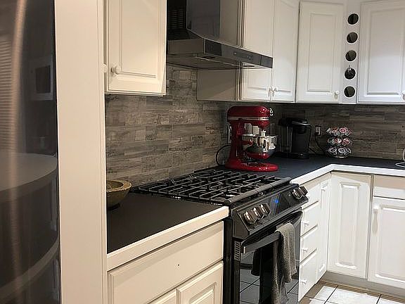 3rd image of 13149 James St