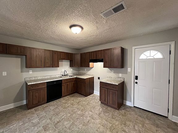 4th image of 2651 Enterprise Ave