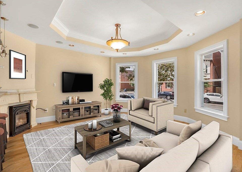2nd image of 875 E Broadway Unit 1
