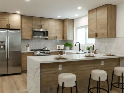 5797 Adobe Falls Rd, San Diego, CA, 92120
