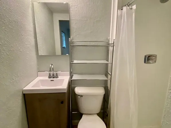 69 Northshore Dr #B, Lake Ozark, MO 65049