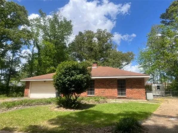 512 Fendler Pkwy, Pineville, LA 71360