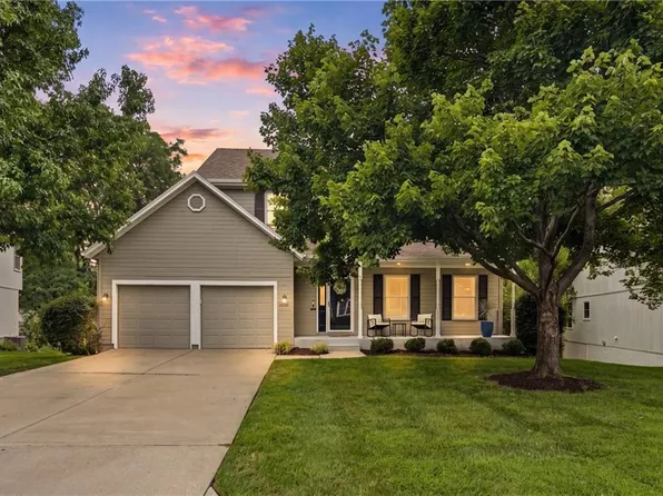 6500 W 155th St, Overland Park, KS 66223
