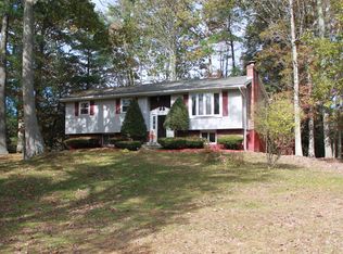 3588 Blytheburn Rd, Mountain Top, PA 18707