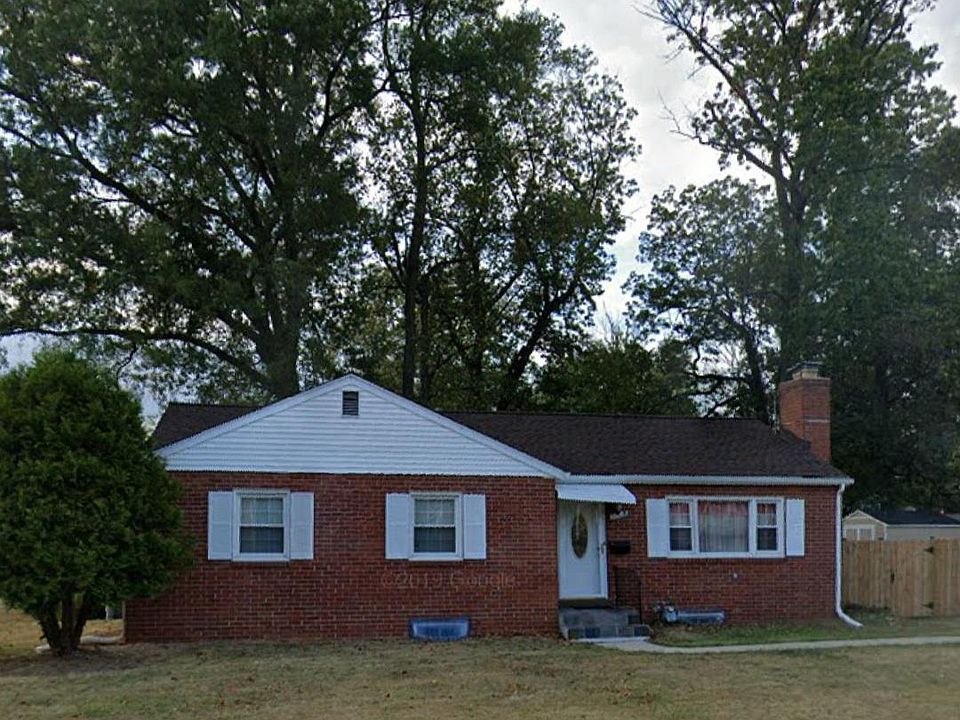 2nd image of 1208 Ruppert Rd
