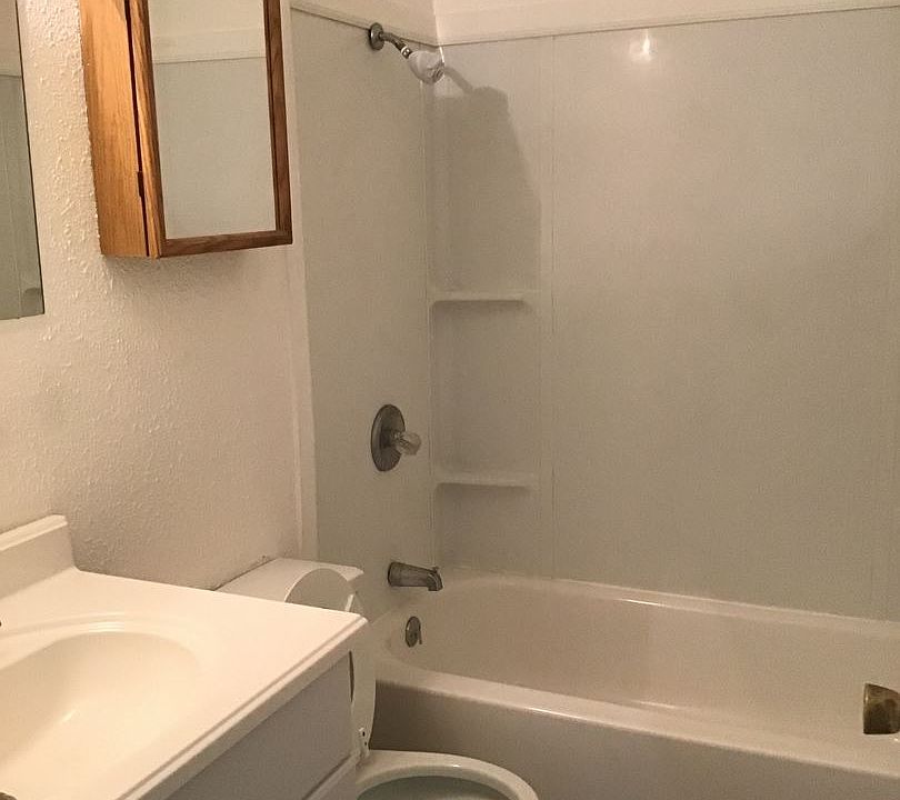 1st image of 801 N Red Bud Trl APT 9