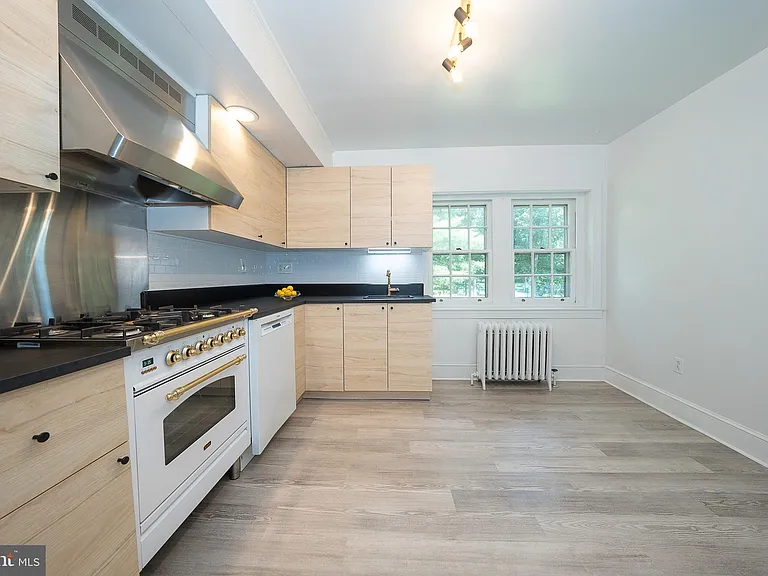 504 Harriton Rd — Photo 26