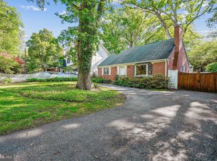 5824 Bradley Blvd, Bethesda, MD 20814