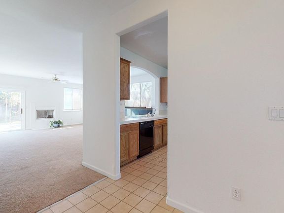 5th image of 1712 Shoreline Dr