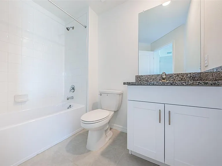 8327 Crescent Oaks Dr — Photo 36