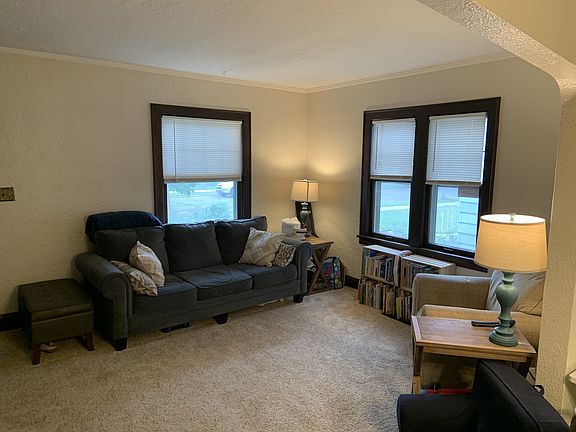4th image of 4104 32nd Ave S