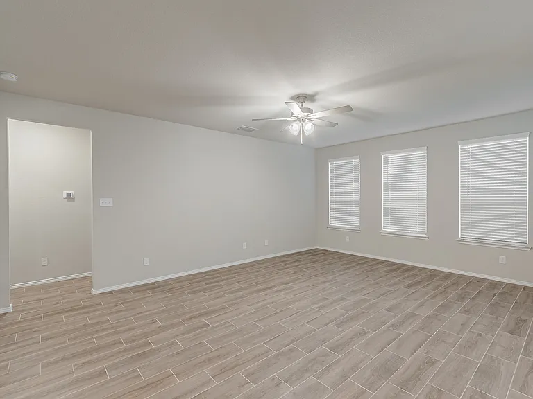 5948 Hopkins Dr — Photo 32