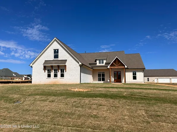 4280 Edison Dr, Nesbit, MS 38651