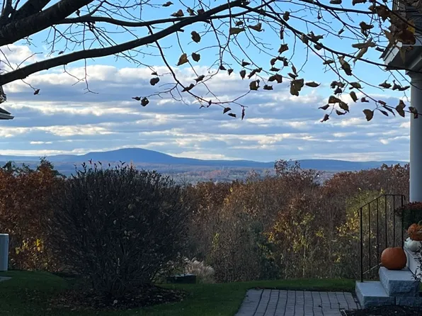 63 Sunset Ridge Ln Unit 63, Bolton, MA 01740
