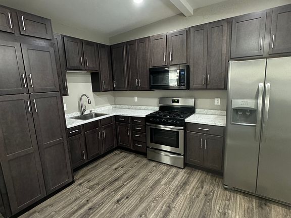 4th image of 909 Scott St #907