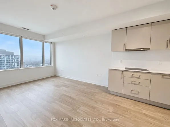 27 Bathurst St, Toronto, ON