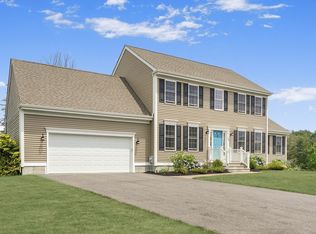 130 Goldfinch Dr, Raynham, MA 02767