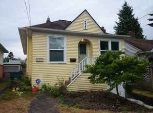 2317 N 54th St, Seattle, WA 98105
