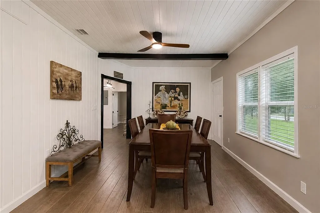 4 bed, 2.5 bath, 1701 sqft, $1,950 — Photo 4