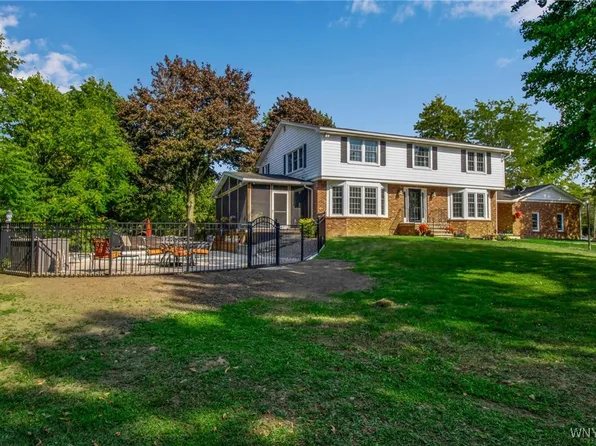 4745 Shimerville Rd, Clarence, NY 14031