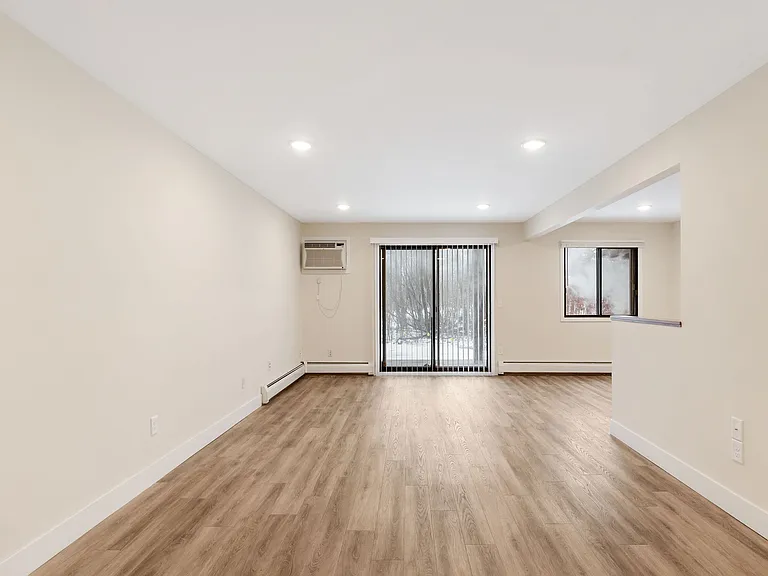 621 Santa Vera Dr — Photo 29