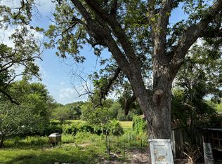 289 W Fm 884, Goliad, TX 77963