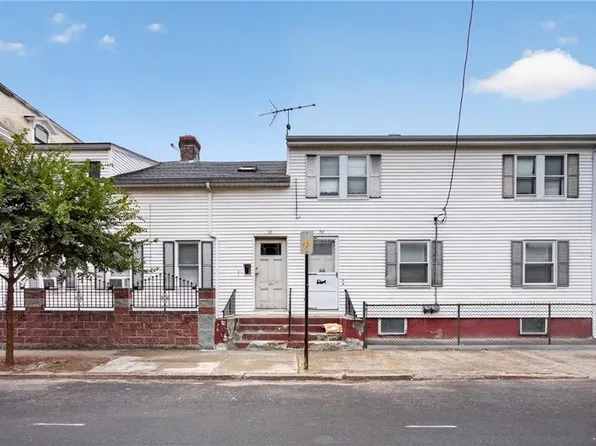 32 Almy St, Providence, RI 02909