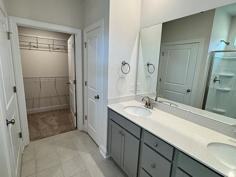 7419 Linda Vista Ln — Photo 8