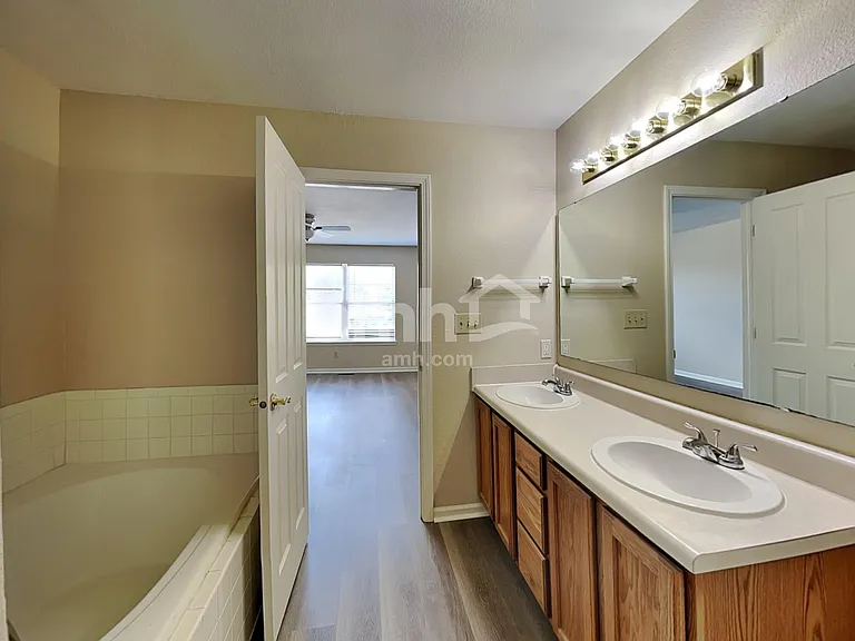 12693 Glengary Dr — Photo 14