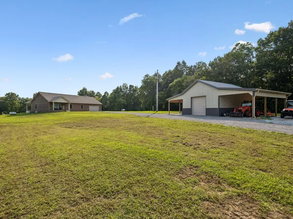 421 Spout Spring Rd, Dover, TN 37058