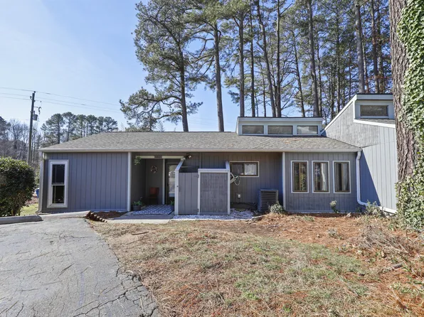 5921 Farm Gate Rd, Raleigh, NC 27606
