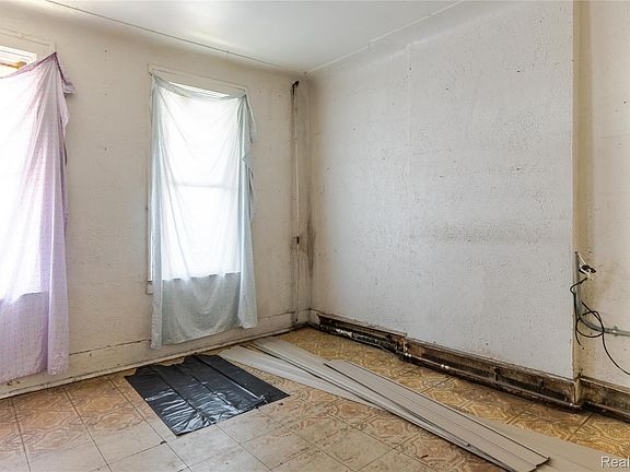 5th image of 1488 17th St