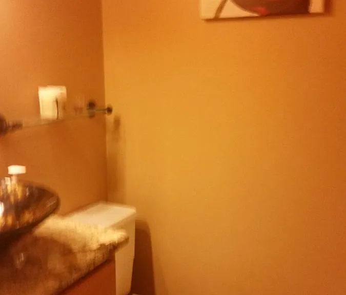 1/2 Bath Main